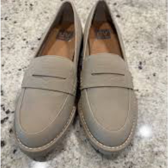 NWOB DV by Dolce Vita Carley Penny Loafers Women's Tan Loafers - size 9 - Picture 3 of 8